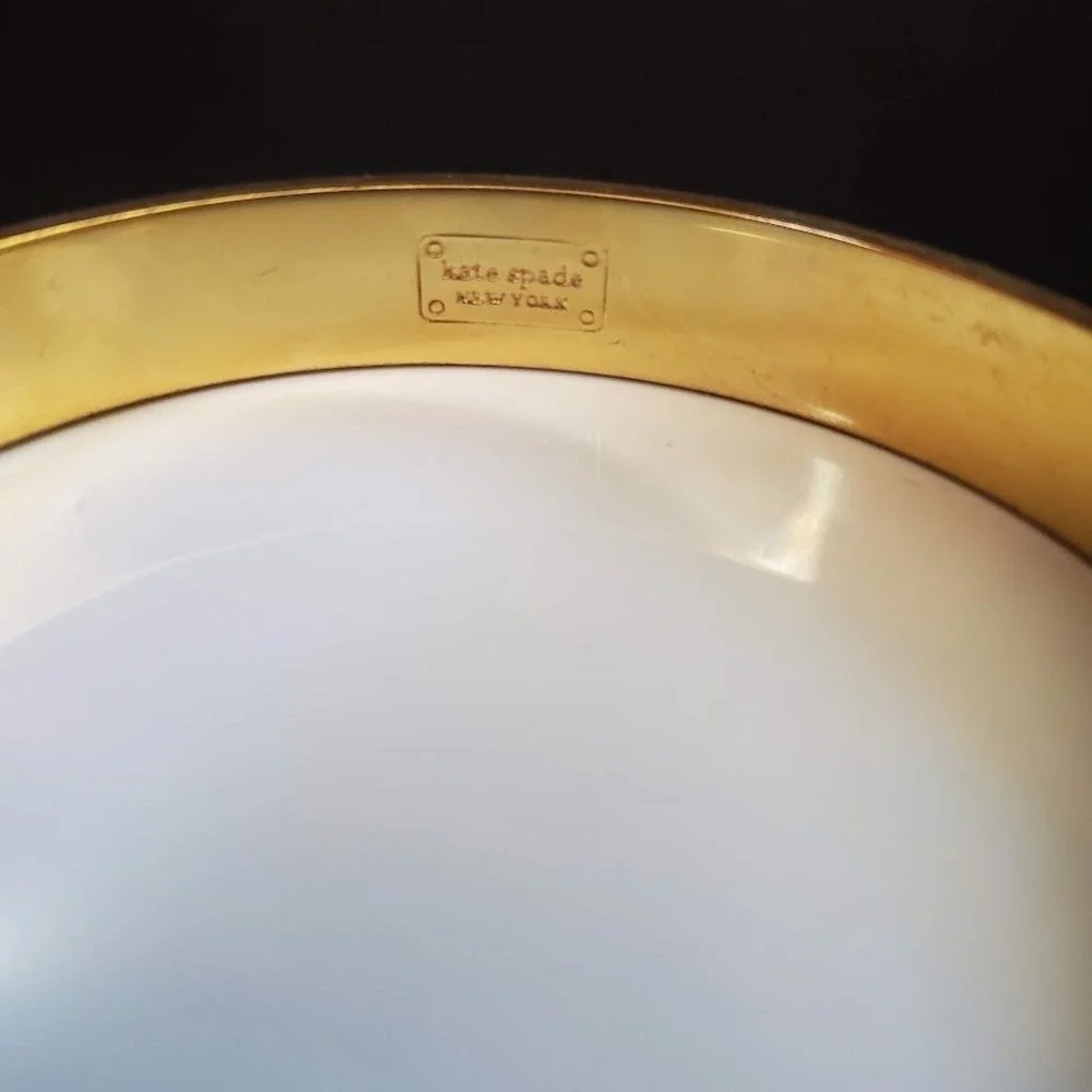 Kate Spade An Ace Up Your Sleeve Bangle Bracelet Black Enamel over Gold Plate - Picture 7 of 8